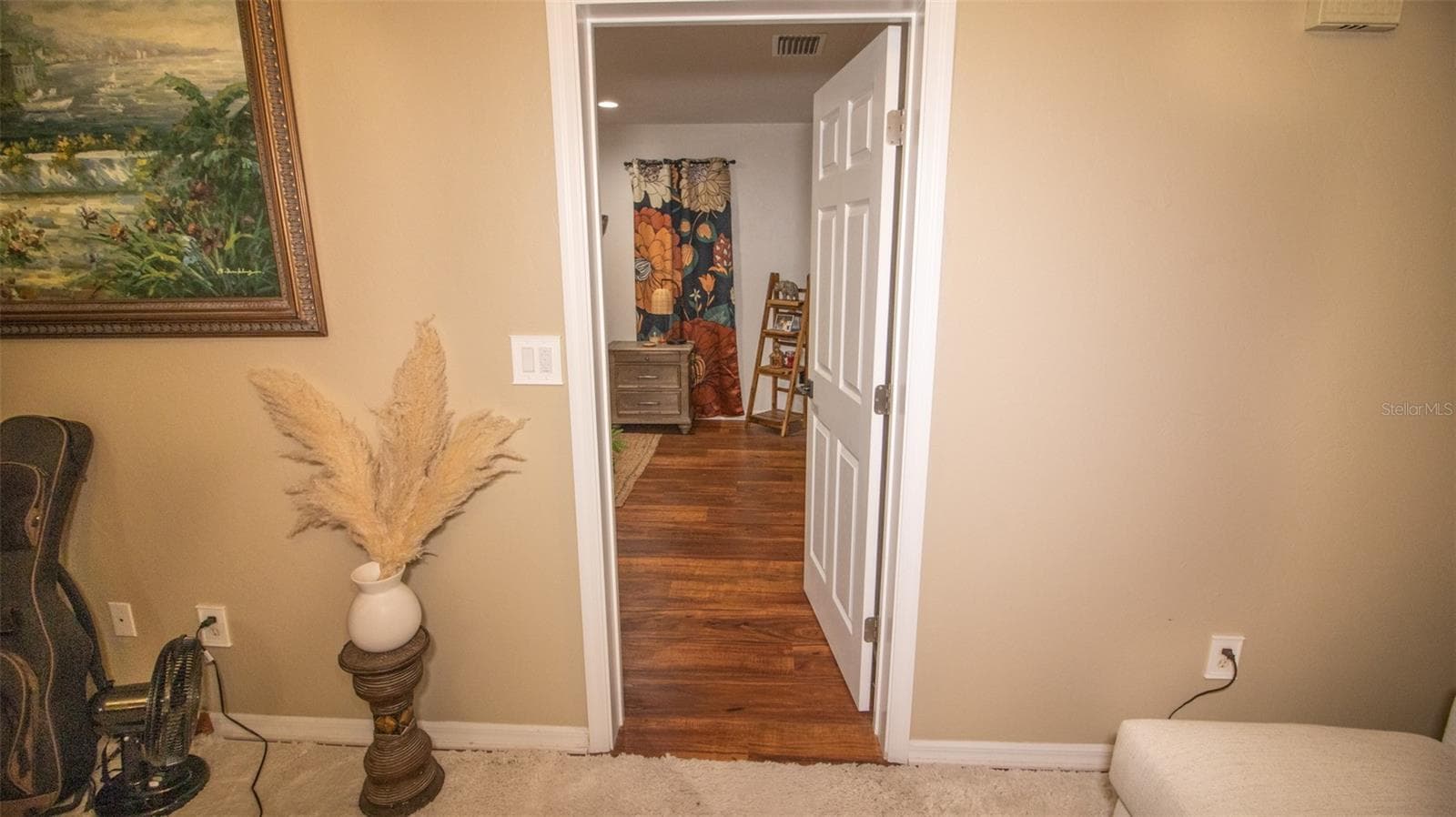 Single Family Residence at 241 SE 5TH AVE, MELROSE, photo 5 of 46