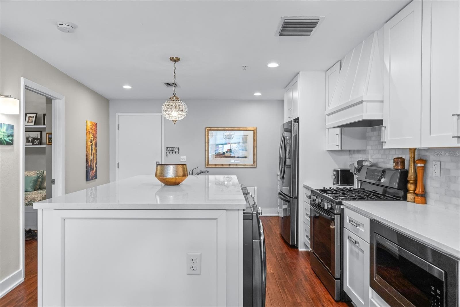 Condominium at 1208 E KENNEDY BLVD #518, TAMPA, photo 3 of 49