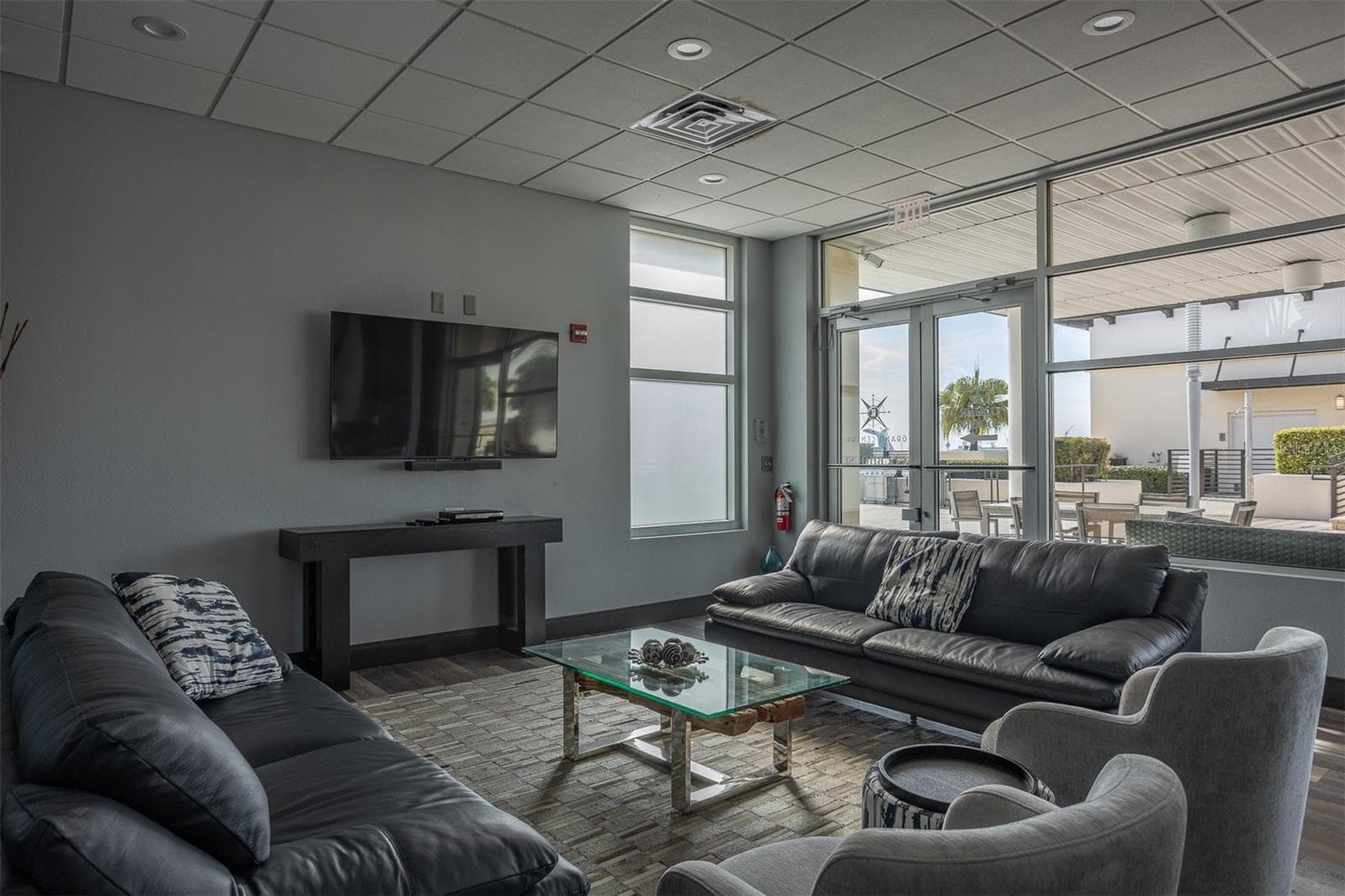 Condominium at 1208 E KENNEDY BLVD #518, TAMPA, photo 40 of 49