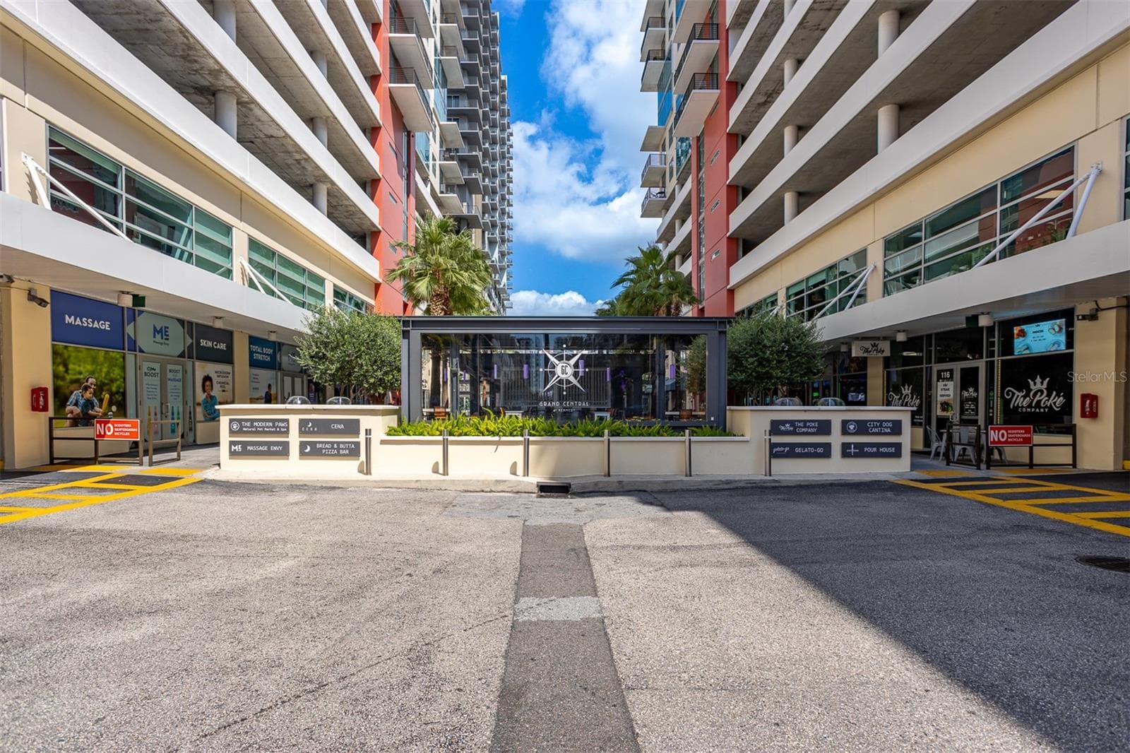 Condominium at 1208 E KENNEDY BLVD #518, TAMPA, photo 46 of 49