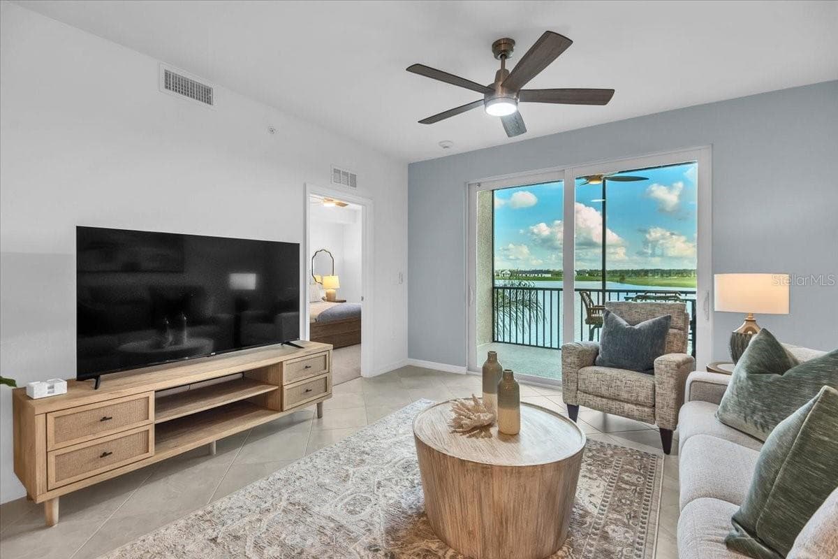 Condominium at 19110 SCALLOP LOOP #205, BRADENTON, photo 5 of 42