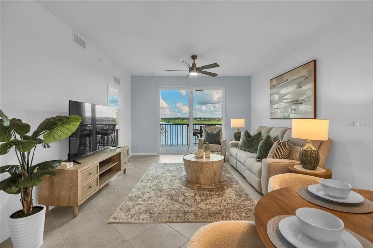 Condominium at 19110 SCALLOP LOOP #205, BRADENTON, photo 8 of 42