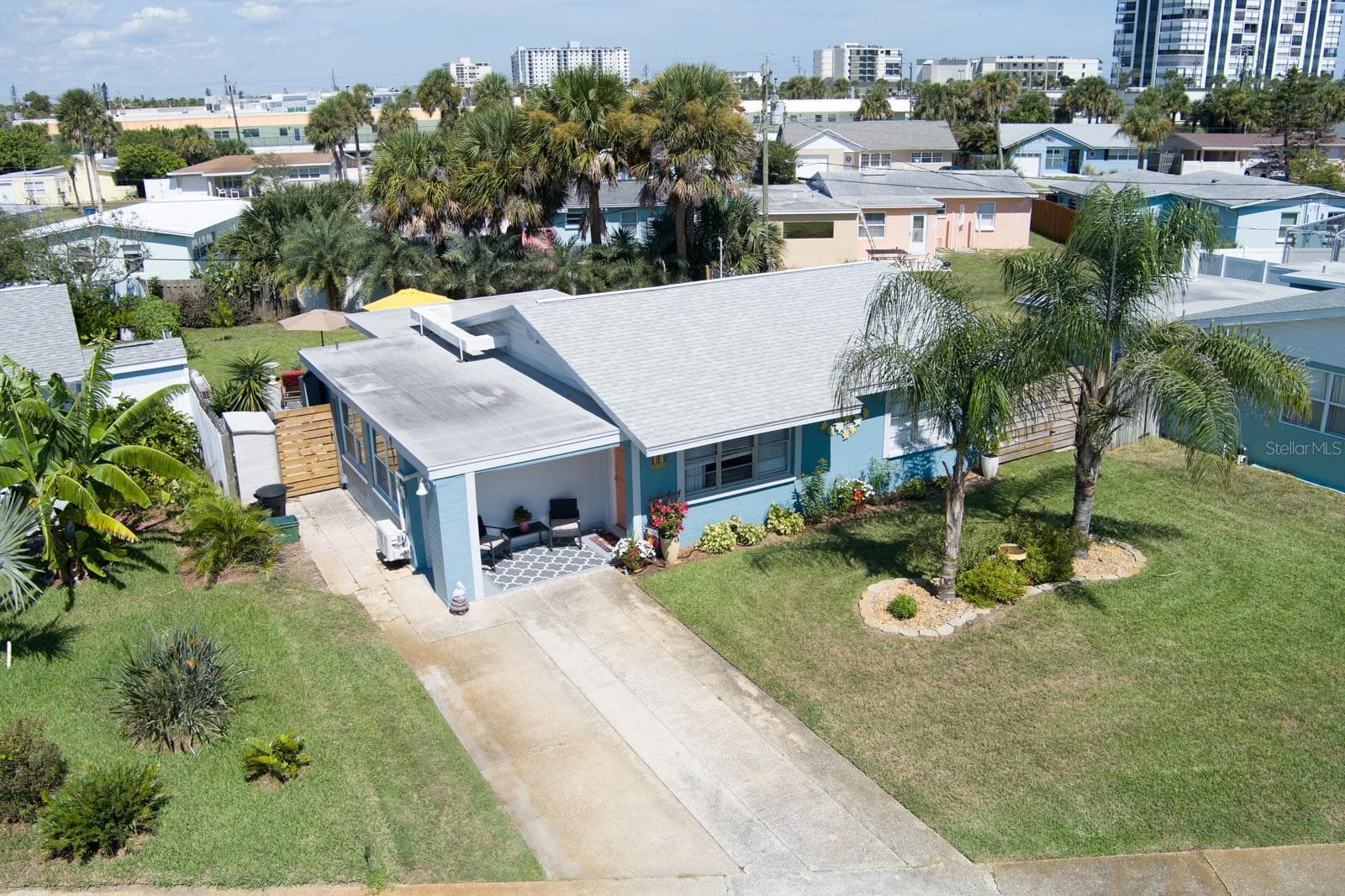 Single Family Residence at 14 TROPICAL DR, ORMOND BEACH, photo 2 of 38