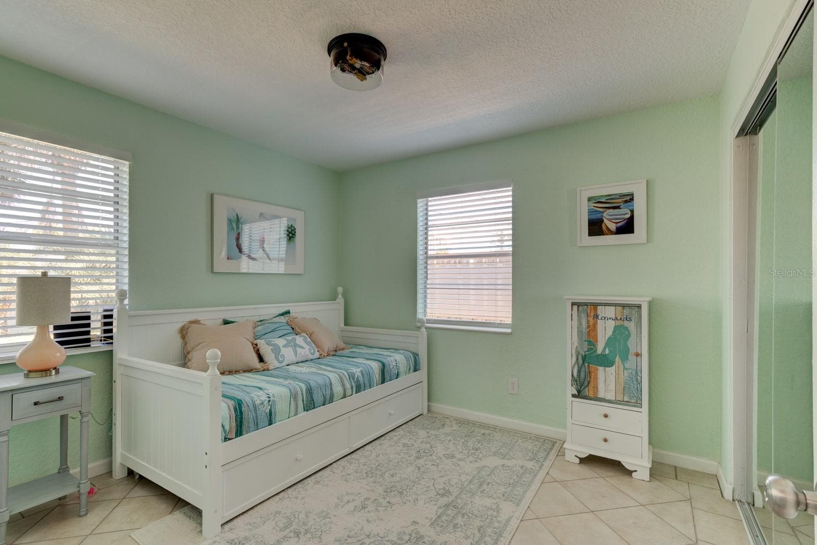Single Family Residence at 14 TROPICAL DR, ORMOND BEACH, photo 19 of 38