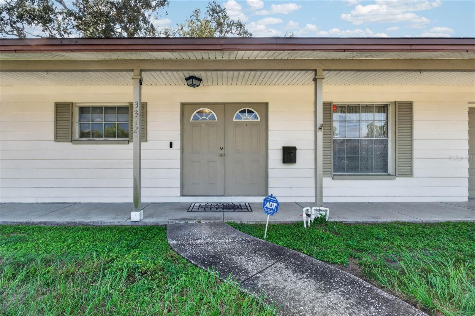 Single Family Residence at 3312 W BURKE ST, TAMPA, photo 5 of 76