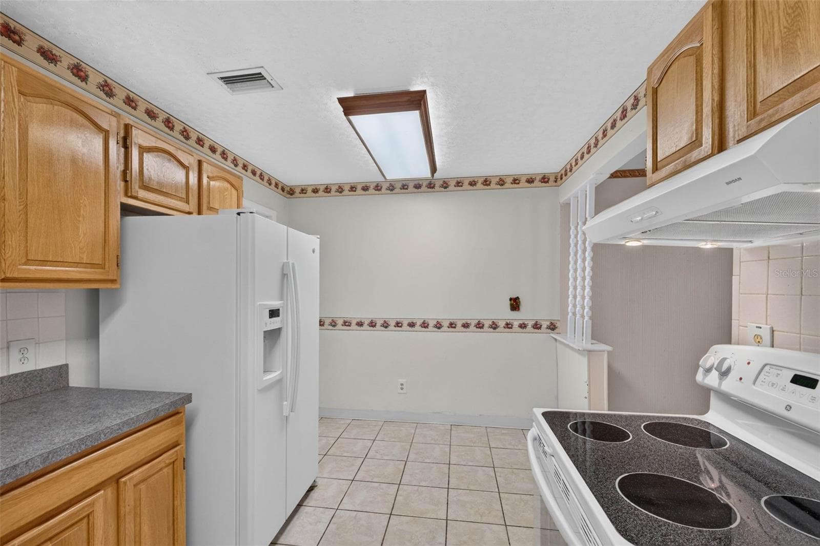 Single Family Residence at 3312 W BURKE ST, TAMPA, photo 23 of 76