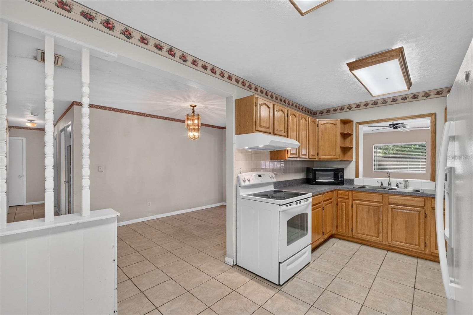 Single Family Residence at 3312 W BURKE ST, TAMPA, photo 25 of 76