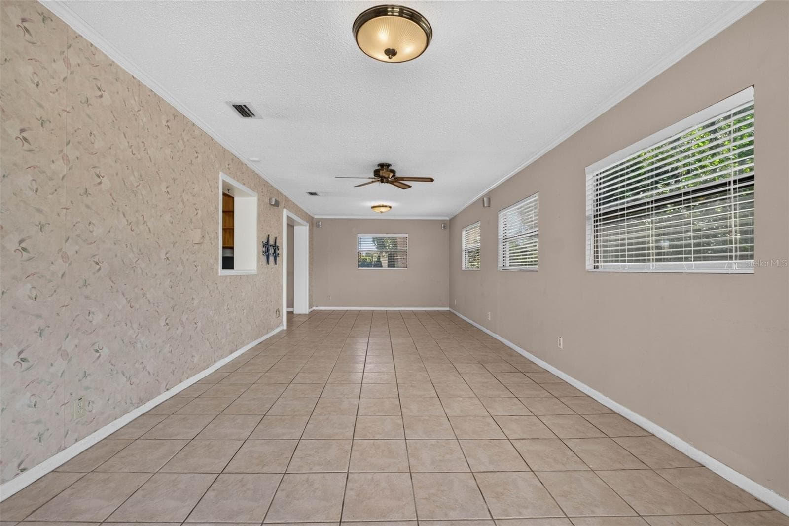 Single Family Residence at 3312 W BURKE ST, TAMPA, photo 32 of 76