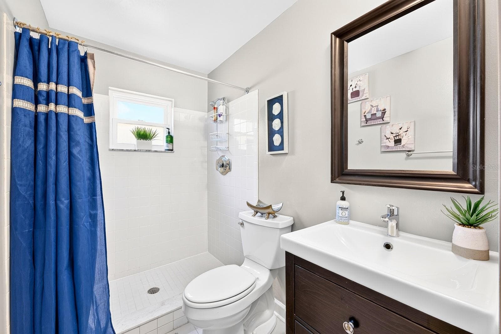 Second full bath. - 10113 ALLENBY CT, ORLANDO