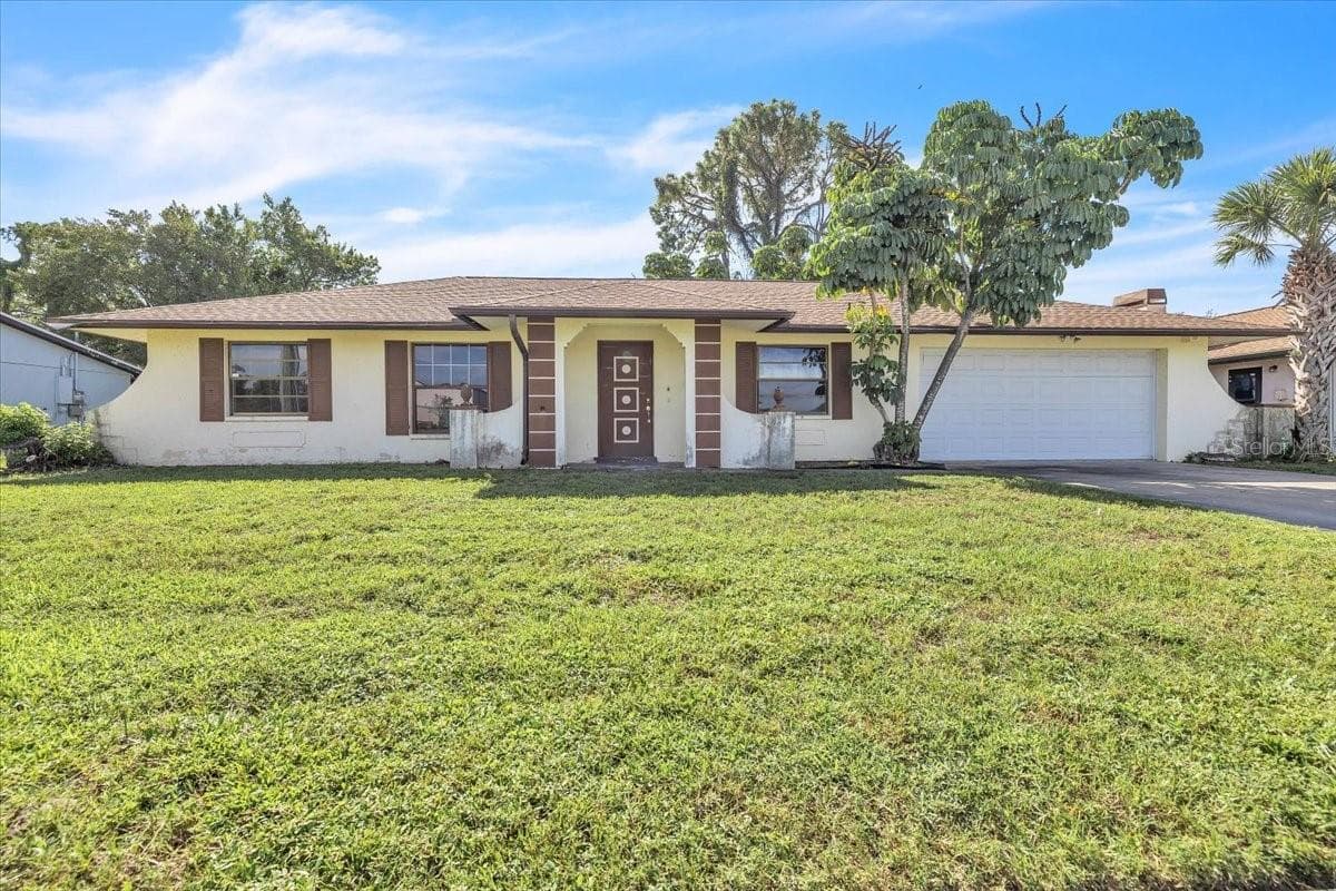 Single Family Residence at 20453 MIDWAY BLVD, PORT CHARLOTTE, photo 4 of 35