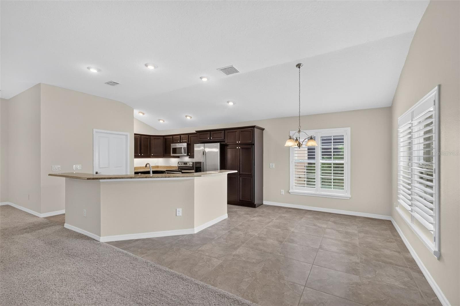 Kitchen and Dinette - 3376 MAYFLOWER LOOP, THE VILLAGES