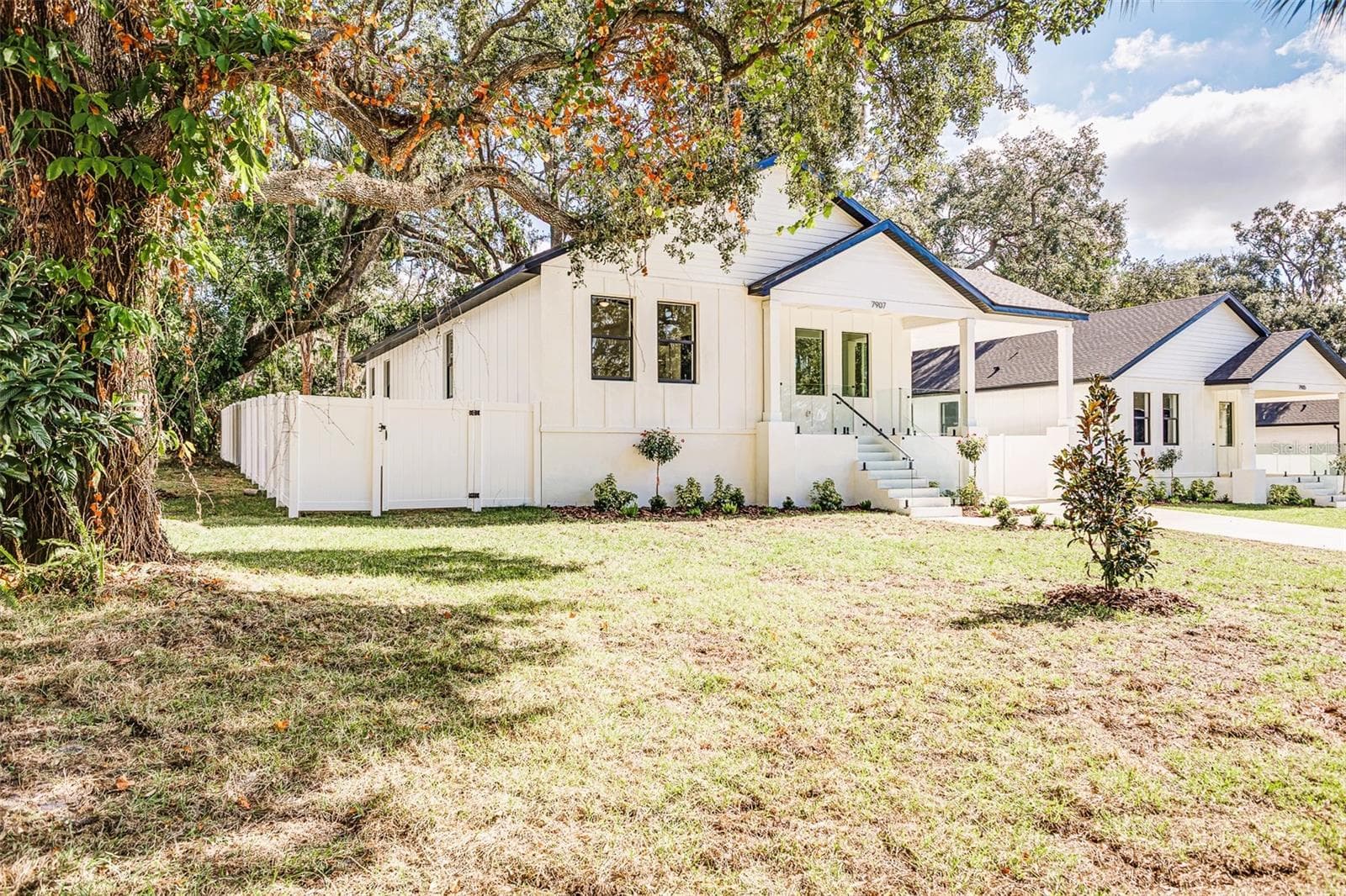 Single Family Residence at 7907 N GREENWOOD AVE, TAMPA, photo 8 of 54