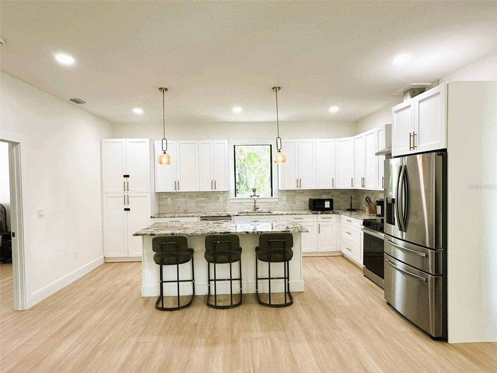 Single Family Residence at 7907 N GREENWOOD AVE, TAMPA, photo 18 of 54