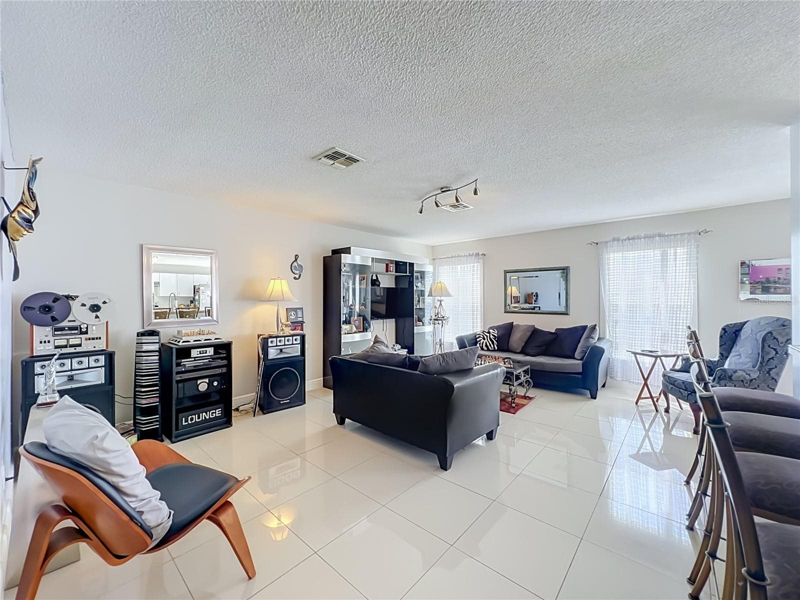 Family room - 12900 LOS ALAMITOS CT, ORLANDO