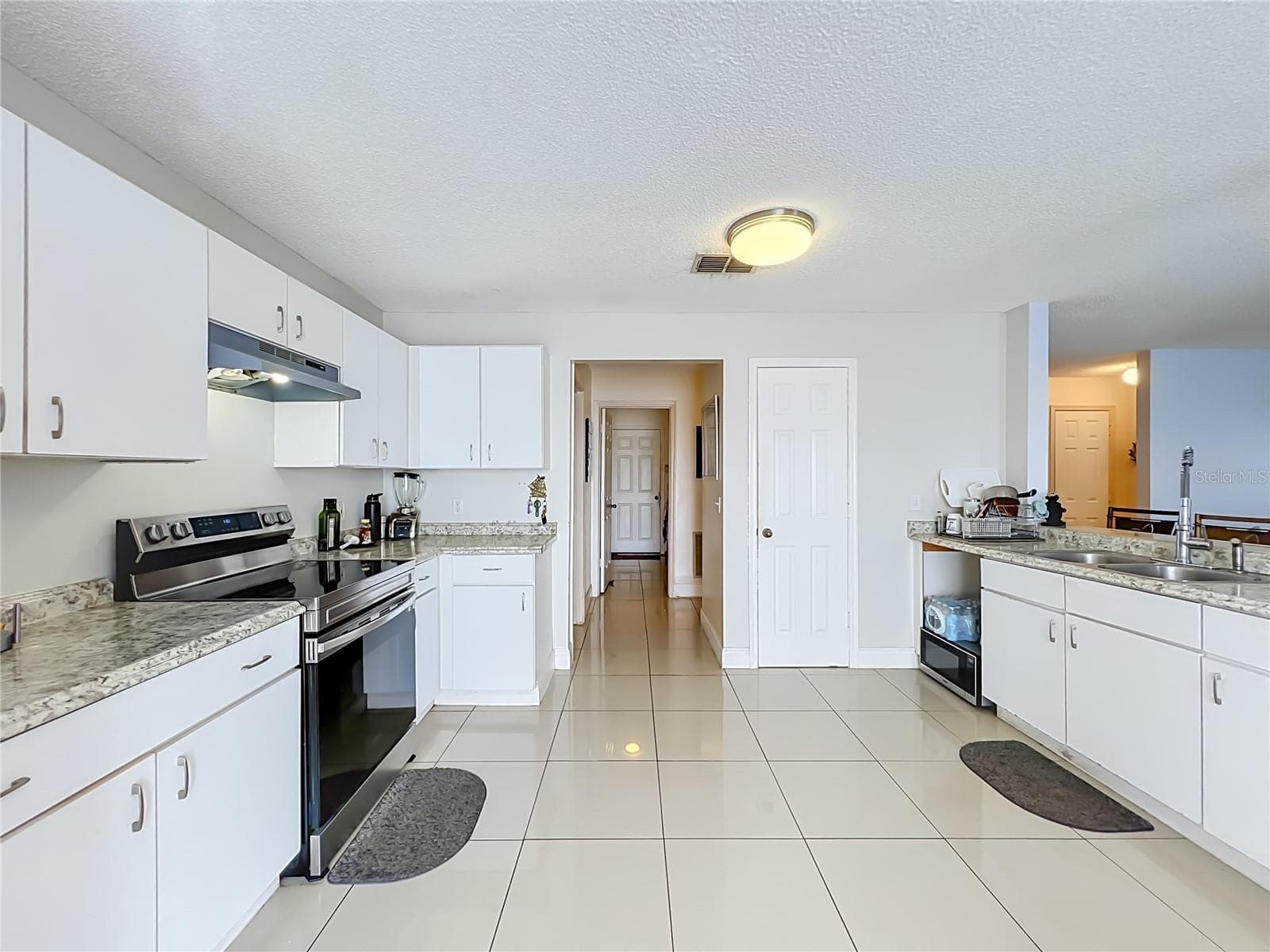 Nice sized kitchen - 12900 LOS ALAMITOS CT, ORLANDO