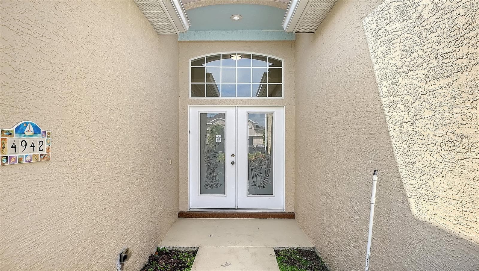 Single Family Residence at 4942 OLDHAM ST, SARASOTA, photo 3 of 54