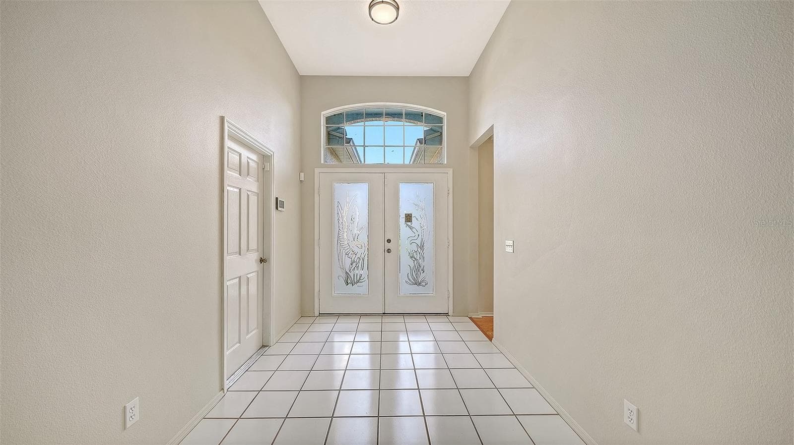 light and bright - 4942 OLDHAM ST, SARASOTA