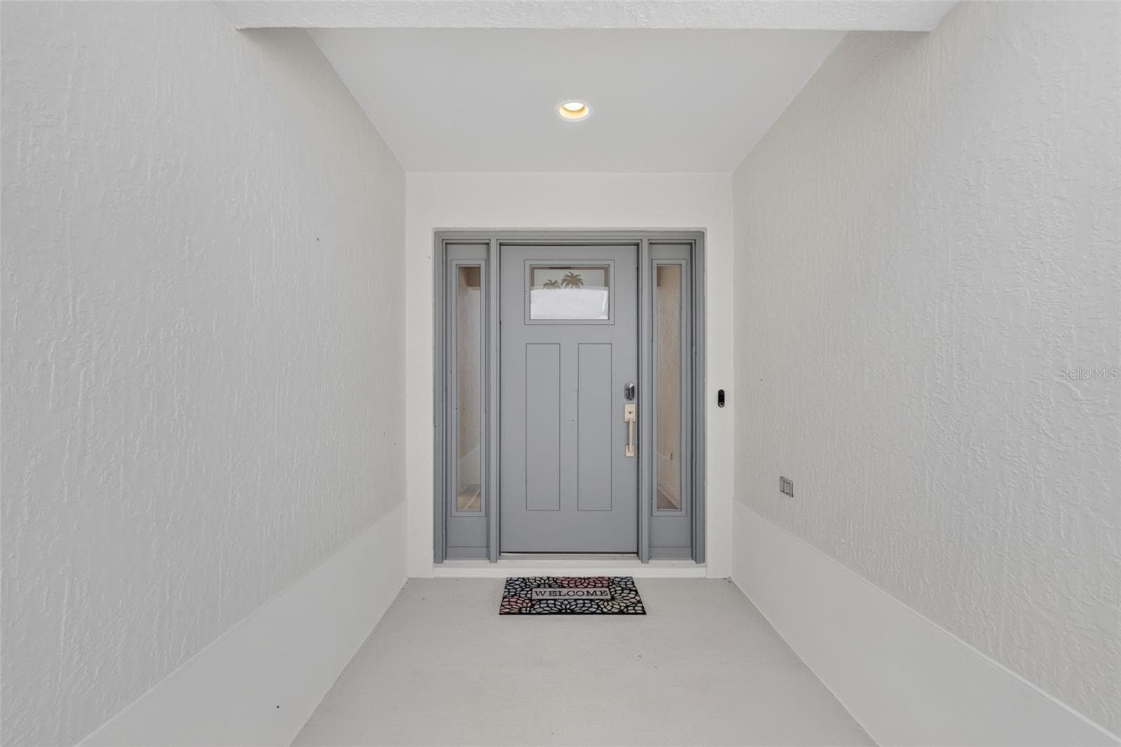 Front Entry Vestibule - 6996 DWIGHT DR, THE VILLAGES