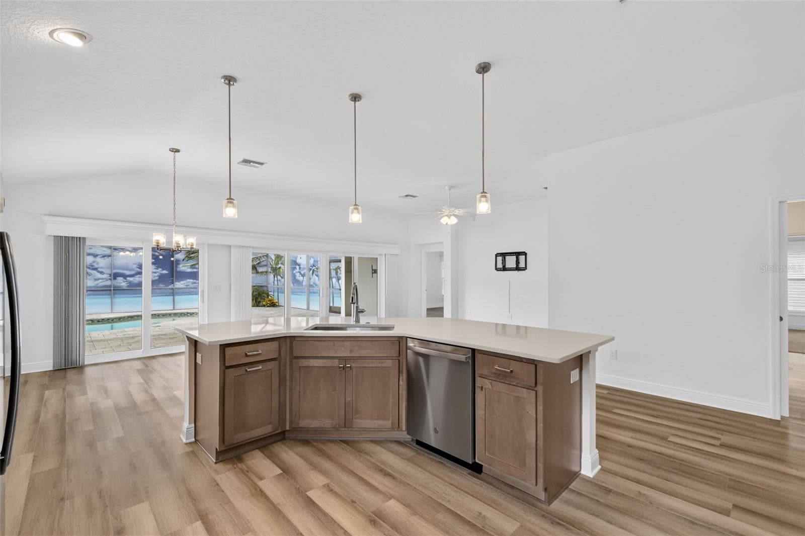 Kitchen and Dining Room - 6996 DWIGHT DR, THE VILLAGES