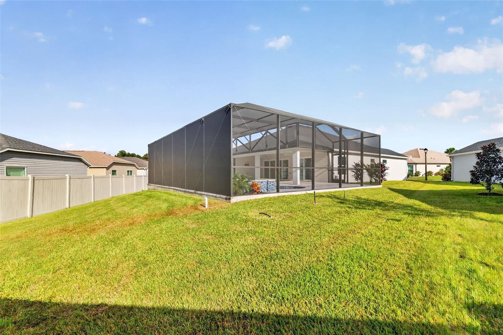 Spacious, PRIVATE Rear and Side Yards - 6996 DWIGHT DR, THE VILLAGES