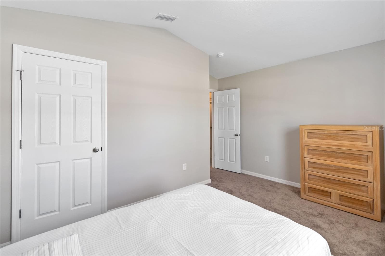 Bedroom 2 - 2441 OAKWOOD LN, DAVENPORT