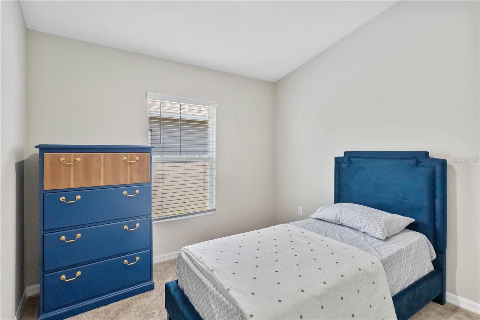Bedroom 3 - 2441 OAKWOOD LN, DAVENPORT