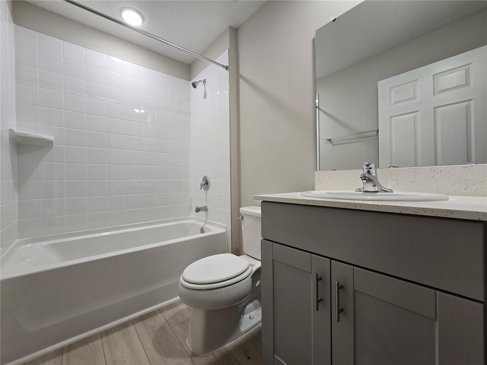 Bathroom 2 - 2441 OAKWOOD LN, DAVENPORT