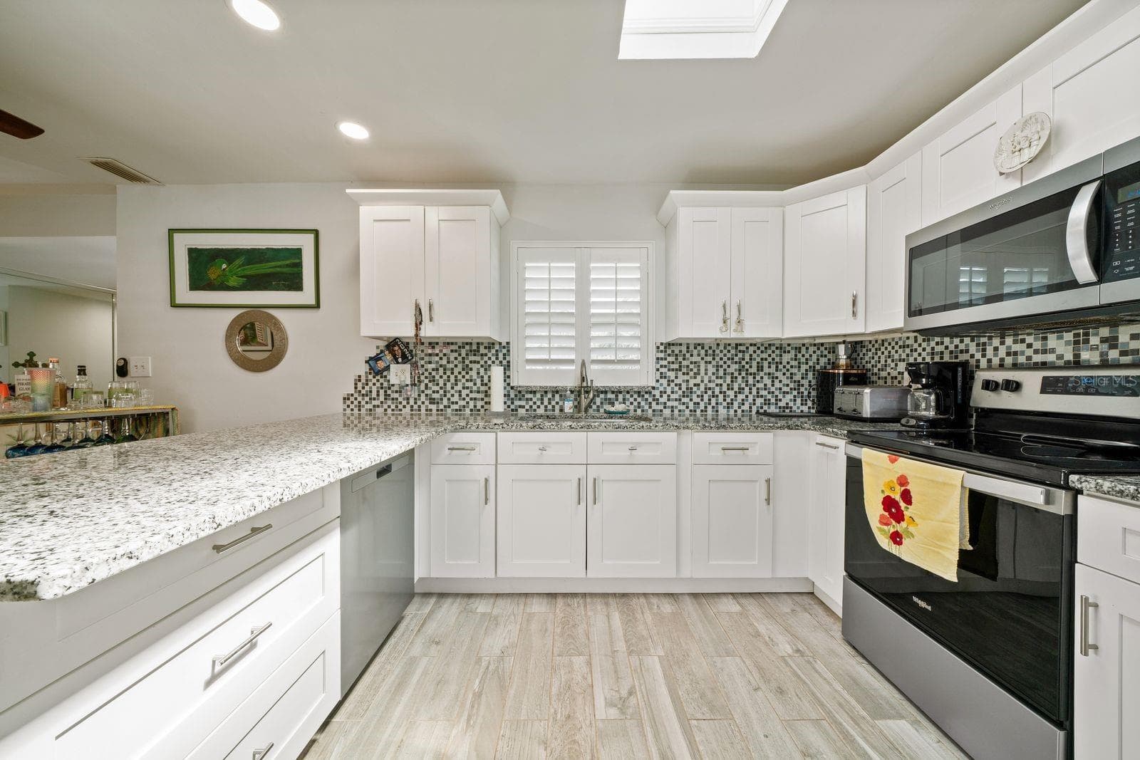 Single Family Residence at 10713 DALTON AVE, TAMPA, photo 9 of 52