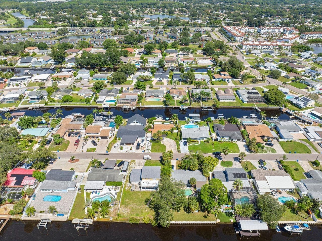 Single Family Residence at 10713 DALTON AVE, TAMPA, photo 47 of 52