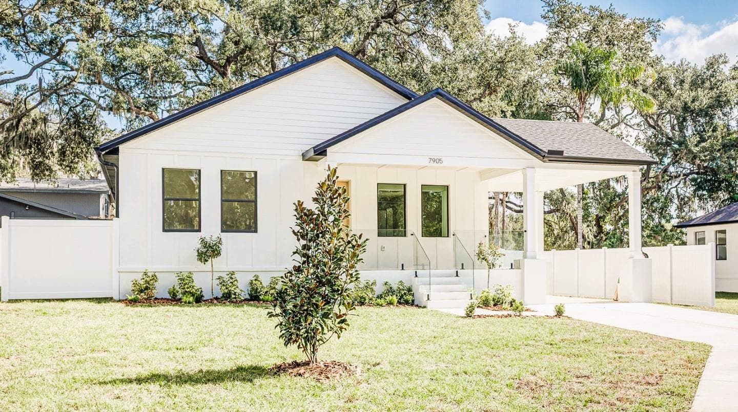Single Family Residence at 7905 N GREENWOOD AVE, TAMPA, photo 3 of 48