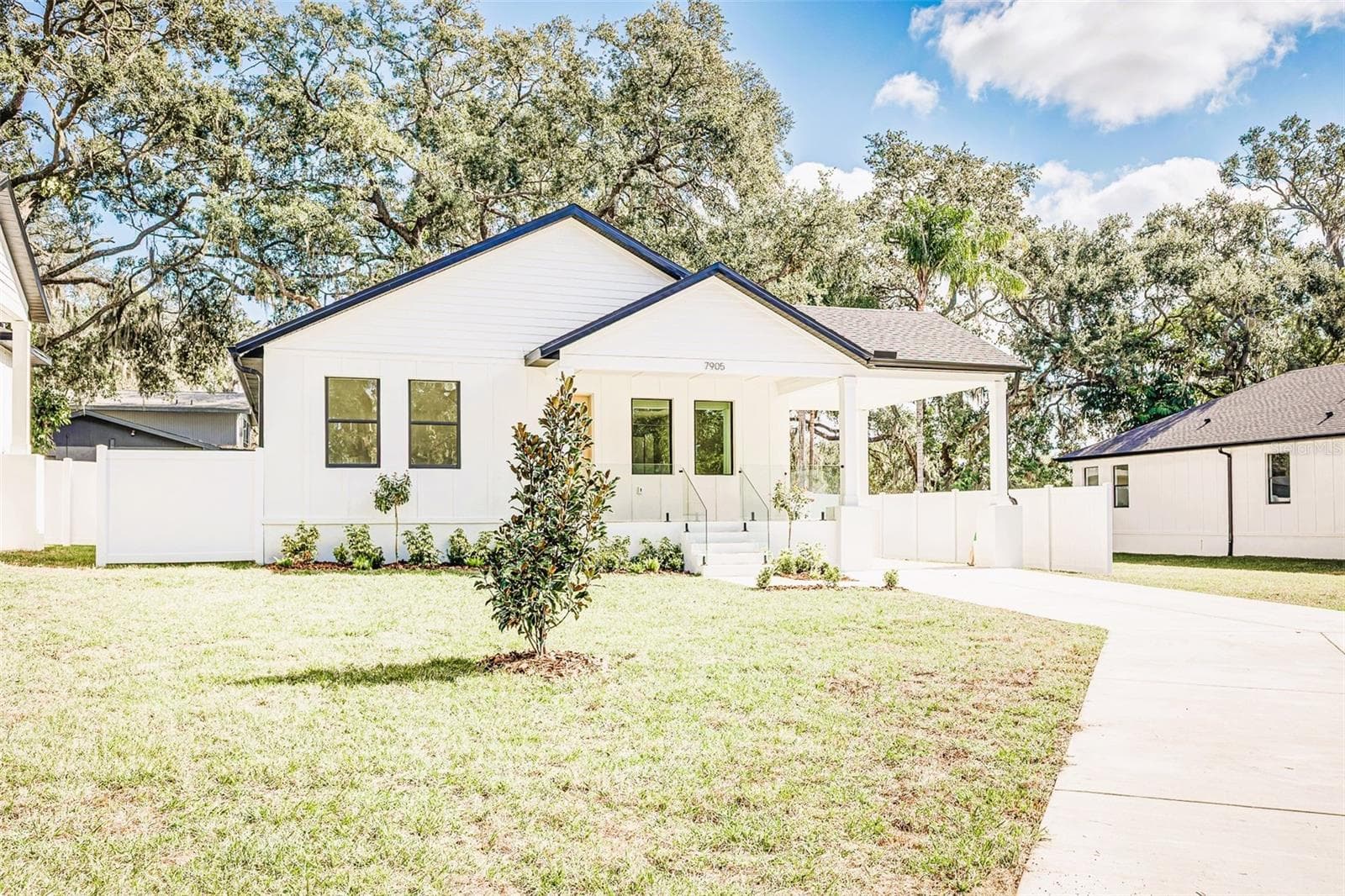 Single Family Residence at 7905 N GREENWOOD AVE, TAMPA, photo 4 of 48