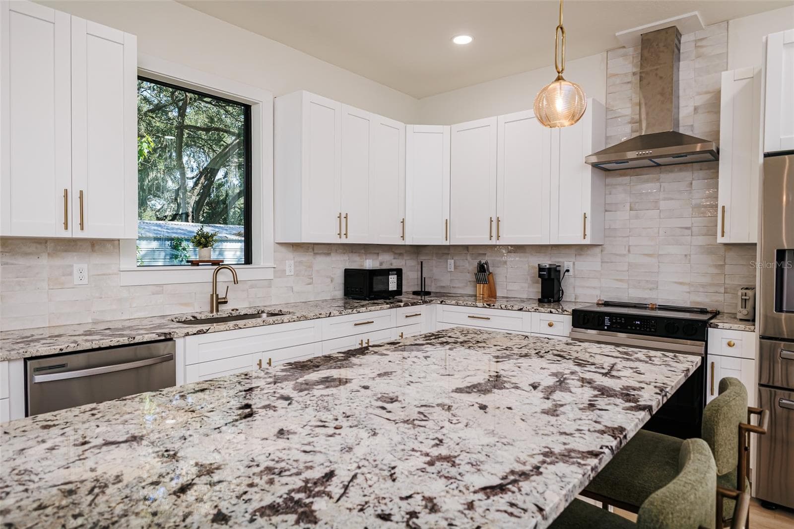 Single Family Residence at 7905 N GREENWOOD AVE, TAMPA, photo 13 of 48