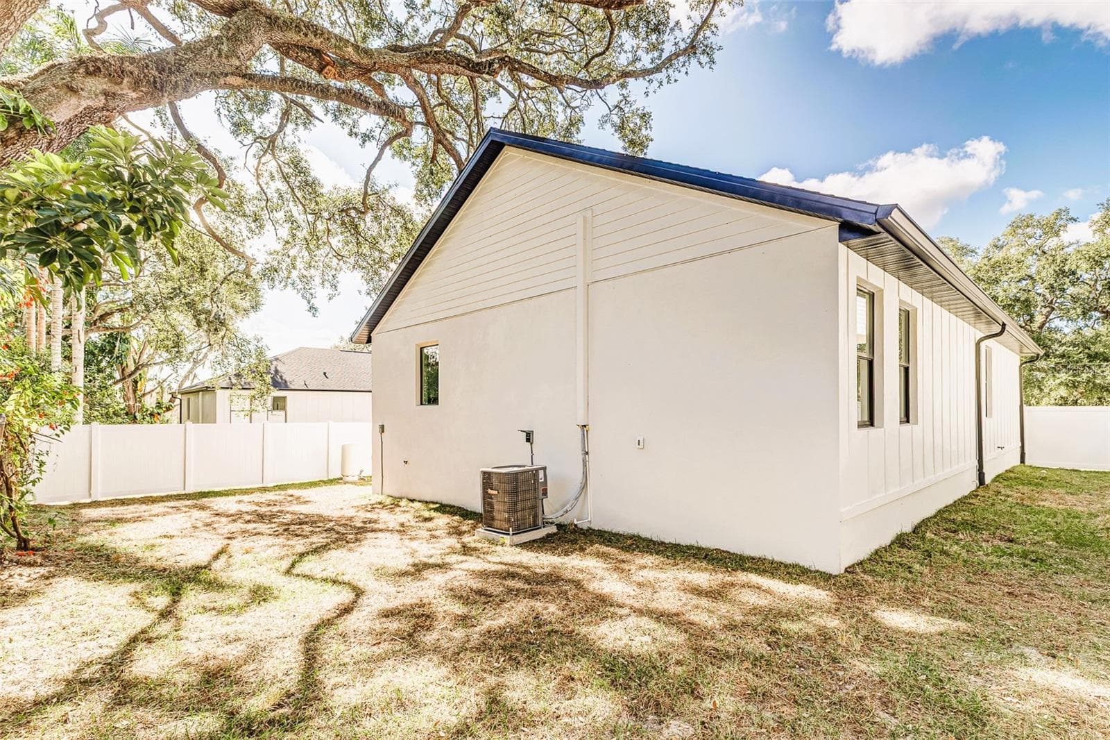 Single Family Residence at 7905 N GREENWOOD AVE, TAMPA, photo 48 of 48