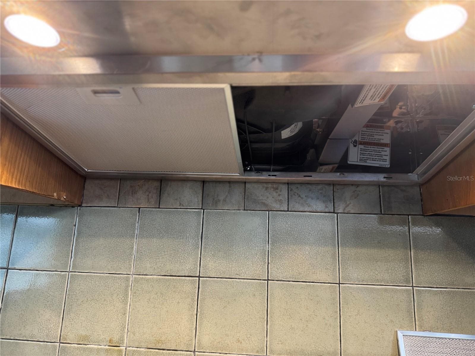 REMOVABLE & WASHABLE METAL FILTER - 2884 SOMERSET PARK DR #2907, TAMPA