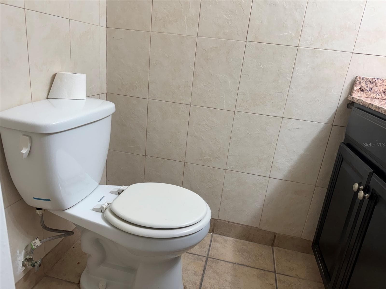 1ST FLOOR .5 BATH IN FOYER - 2884 SOMERSET PARK DR #2907, TAMPA