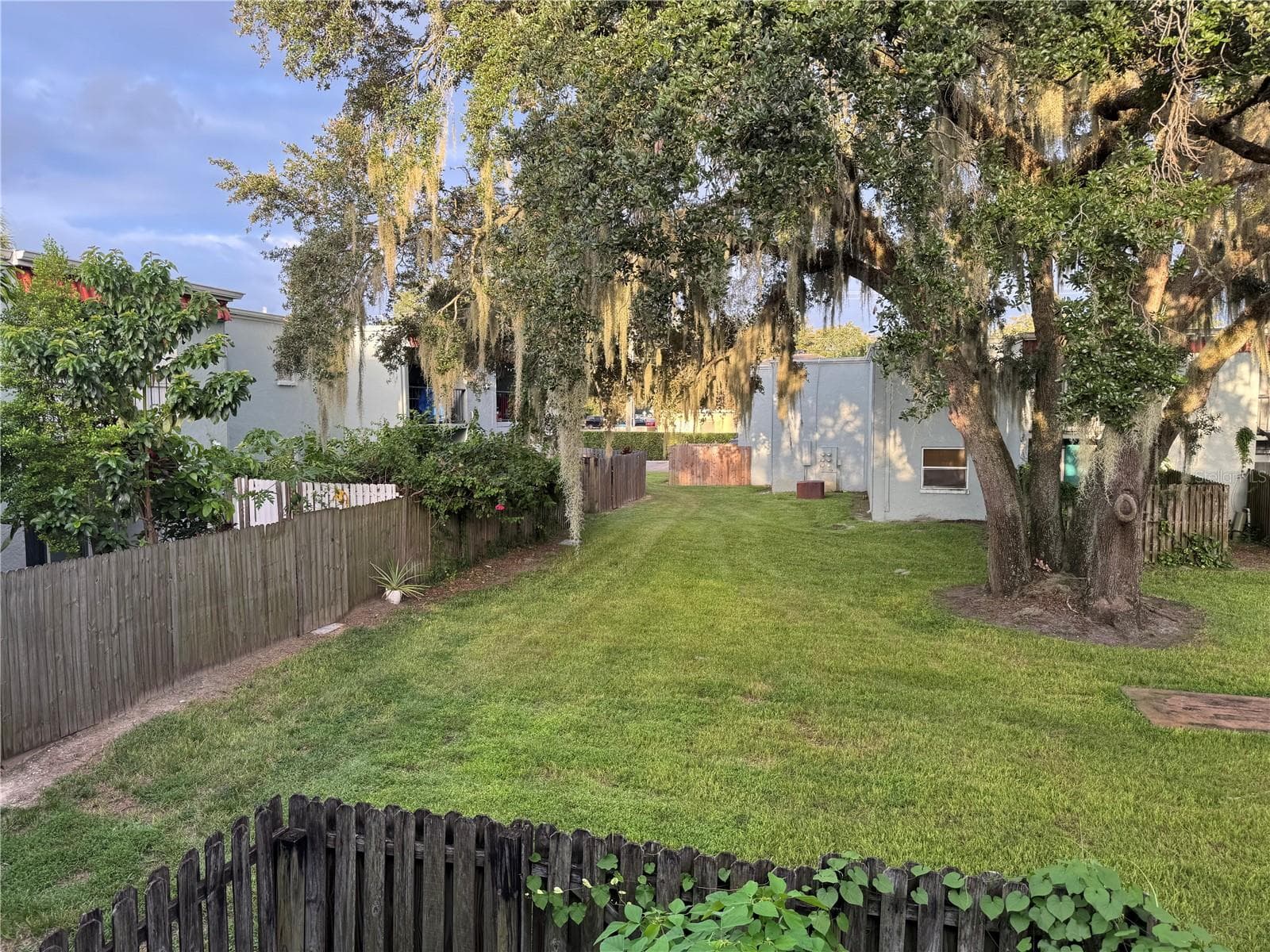 UPPER VIEW FROM SERENITY BALCONY - 2884 SOMERSET PARK DR #2907, TAMPA