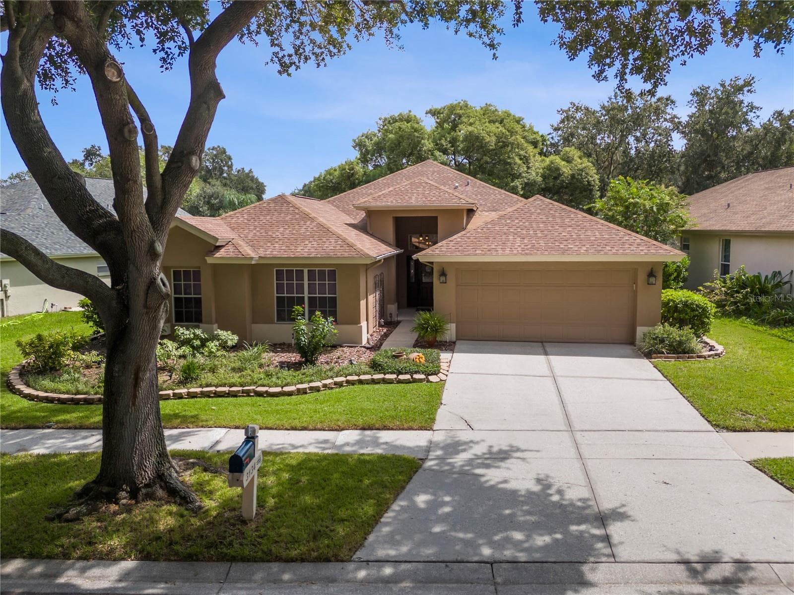 Single Family Residence at 3134 BENT CREEK DR, VALRICO, photo 2 of 43