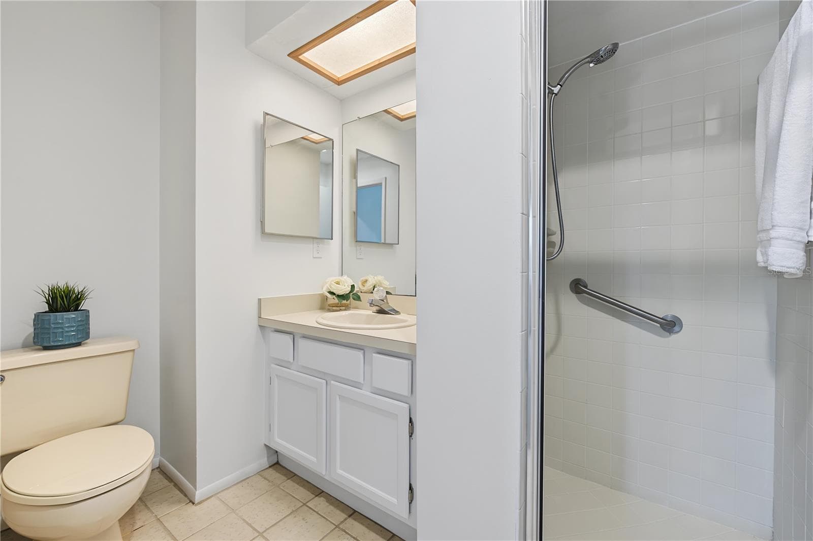 Villa at 3960 MERMOOR DR, PALM HARBOR, photo 27 of 71