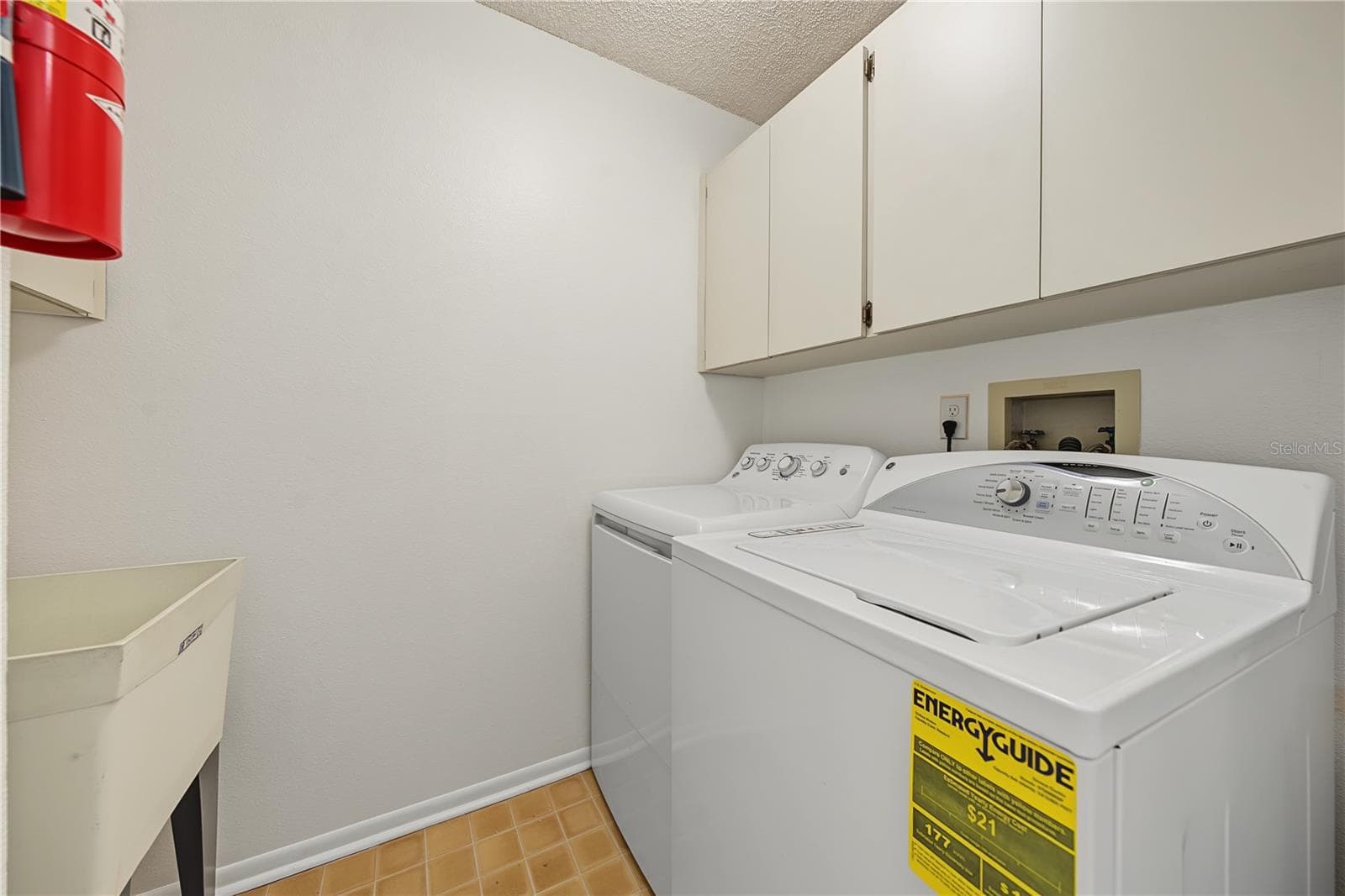 Villa at 3960 MERMOOR DR, PALM HARBOR, photo 43 of 71