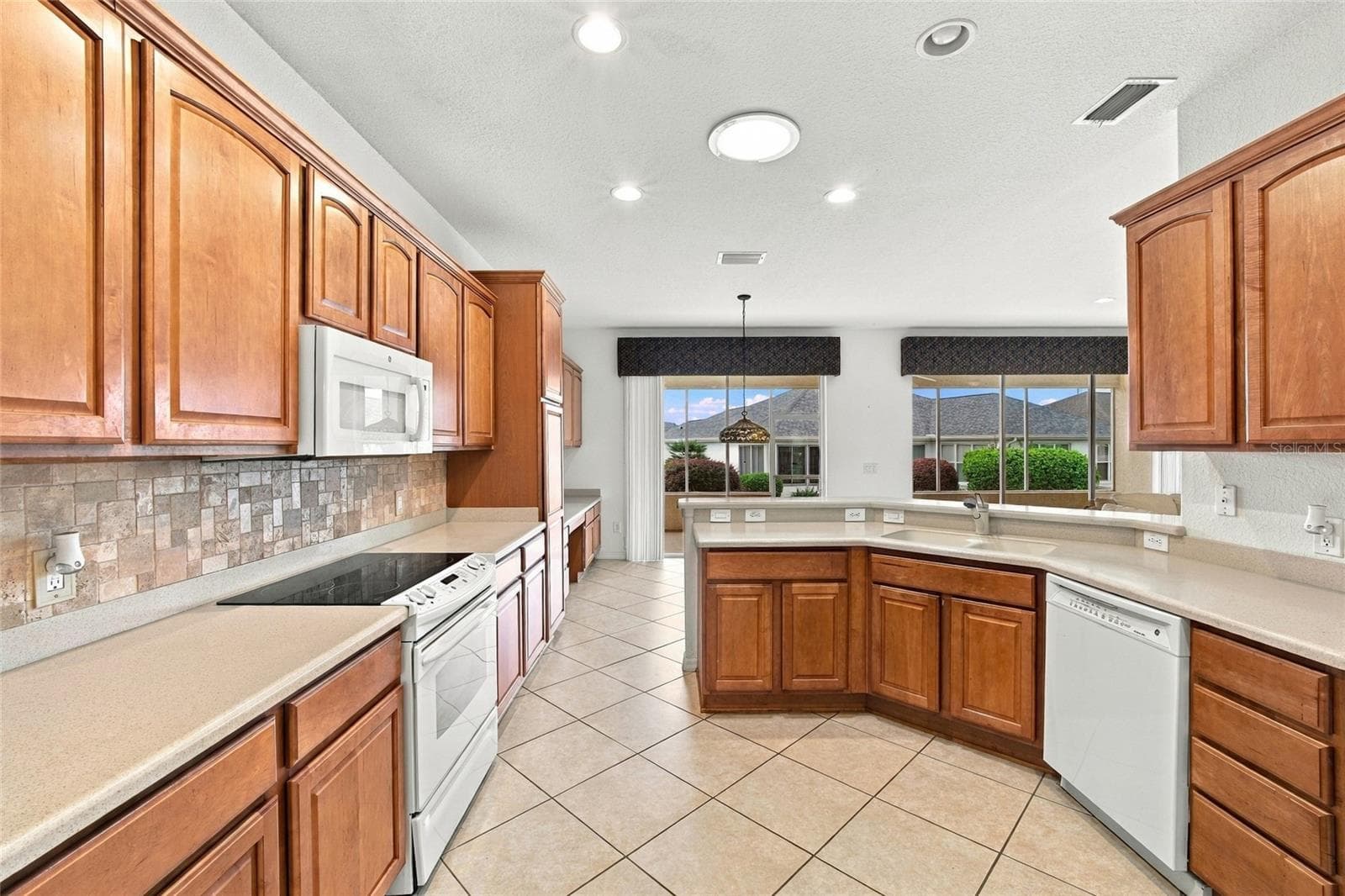 Kitchen - 11811 SE 91ST CIR, SUMMERFIELD