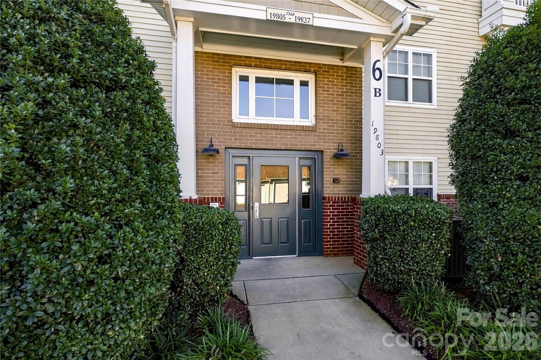 Condominium at 19819 Deer Valley Drive, Cornelius, photo 7 of 38