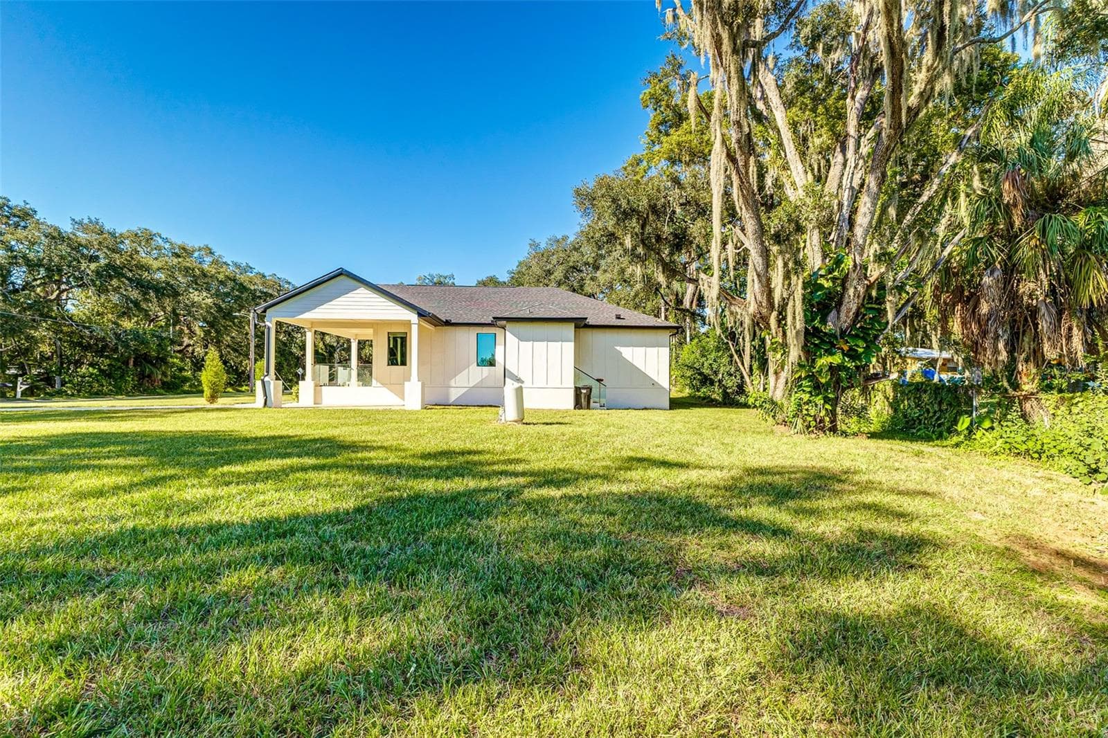 Single Family Residence at 7901 N GREENWOOD AVE, TAMPA, photo 38 of 39