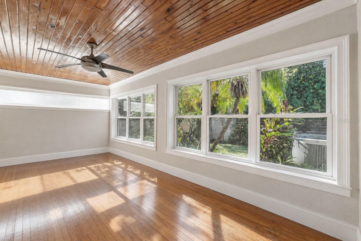 Single Family Residence at 3138 W EUCLID AVE, TAMPA, photo 10 of 31