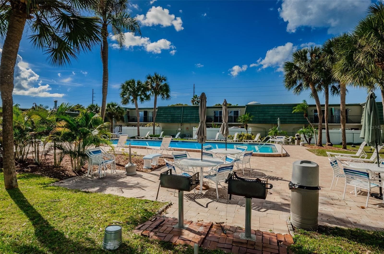 Grills - 1799 N HIGHLAND AVE #159, CLEARWATER