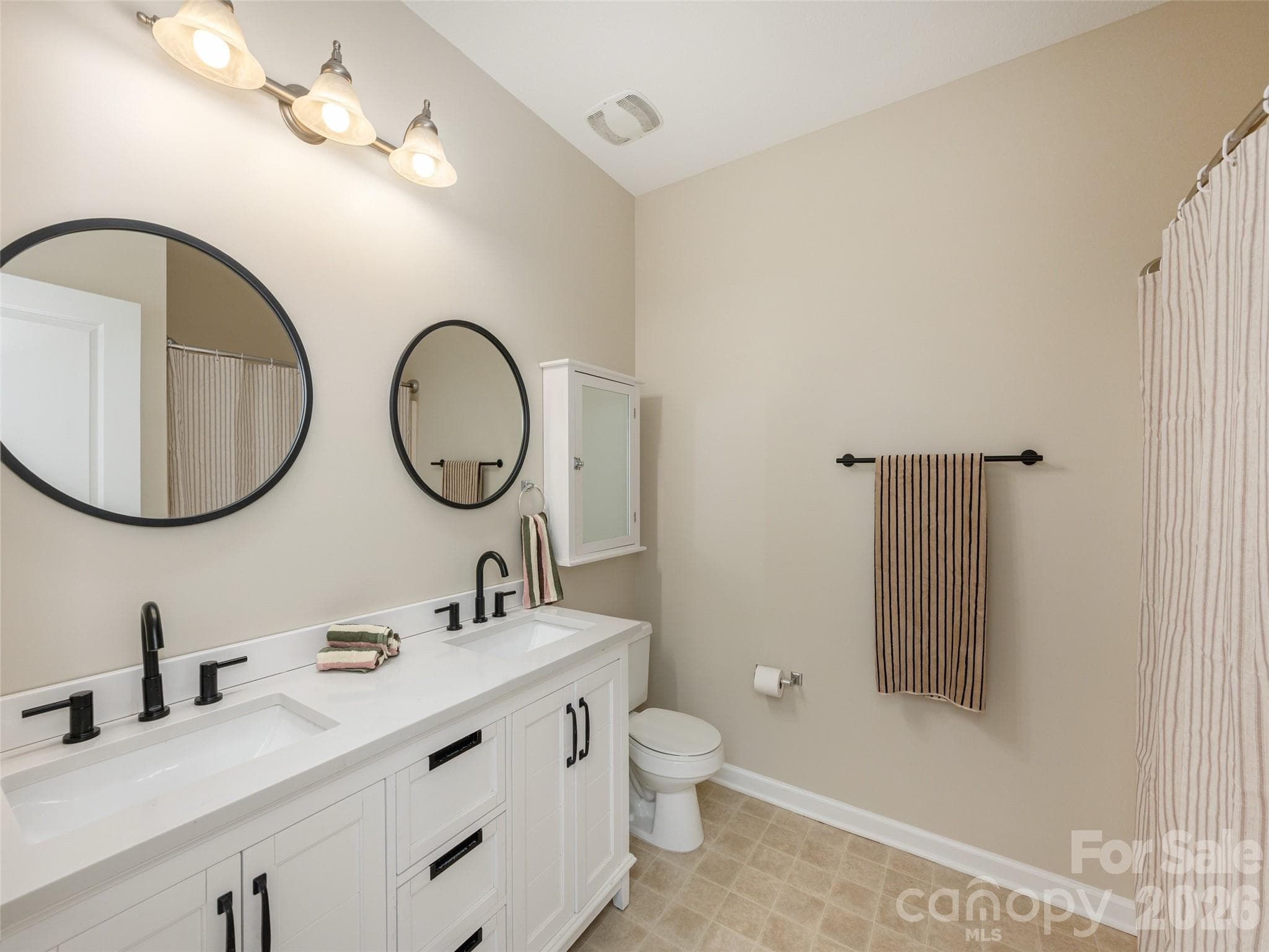 Condominium at 437 Appeldoorn Circle, Asheville, photo 25 of 31