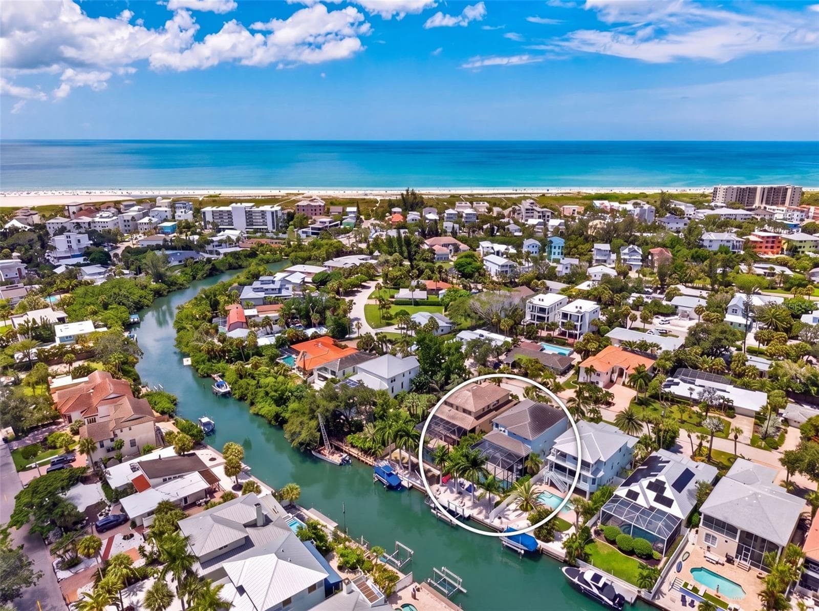 Single Family Residence at 70 ISLAND CIR, SARASOTA, photo 2 of 54