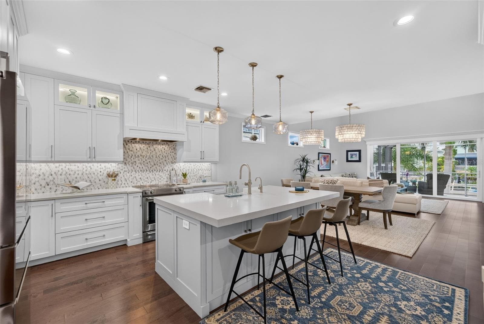 Single Family Residence at 70 ISLAND CIR, SARASOTA, photo 6 of 54