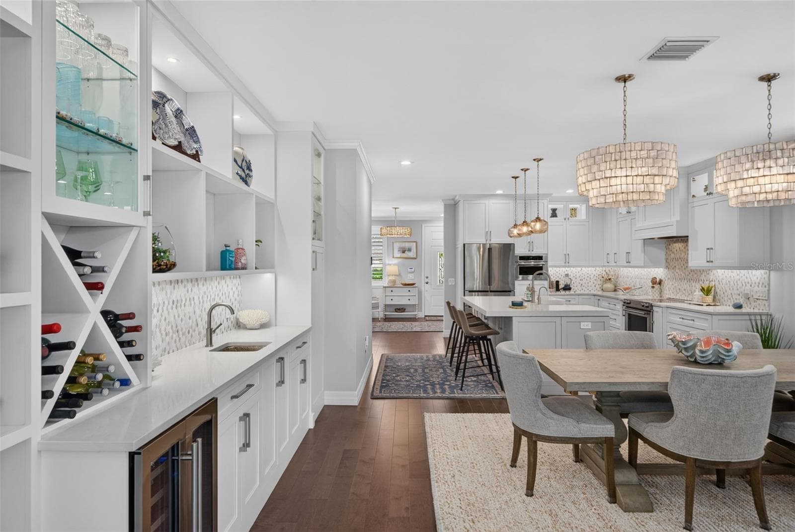 Single Family Residence at 70 ISLAND CIR, SARASOTA, photo 9 of 54