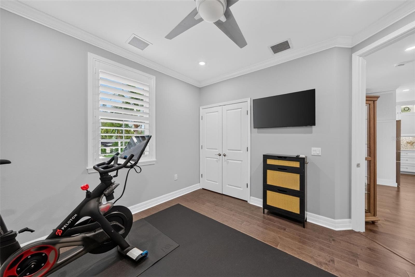 Single Family Residence at 70 ISLAND CIR, SARASOTA, photo 22 of 54