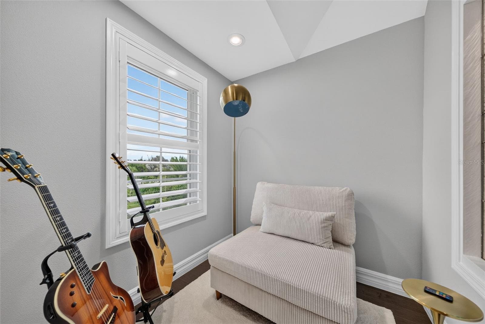 Single Family Residence at 70 ISLAND CIR, SARASOTA, photo 26 of 54